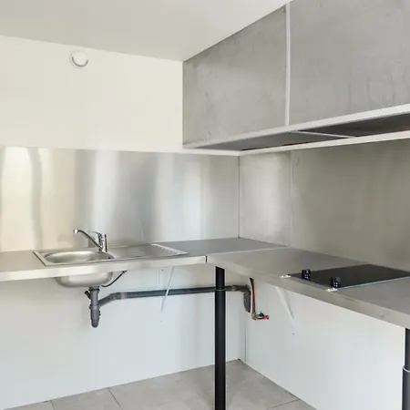 Premiere Classe Lyon 베이노스트