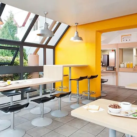 Hotel Premiere Classe Lyon 2*